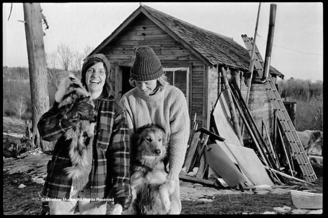 1974 Rising Moon Welcoming